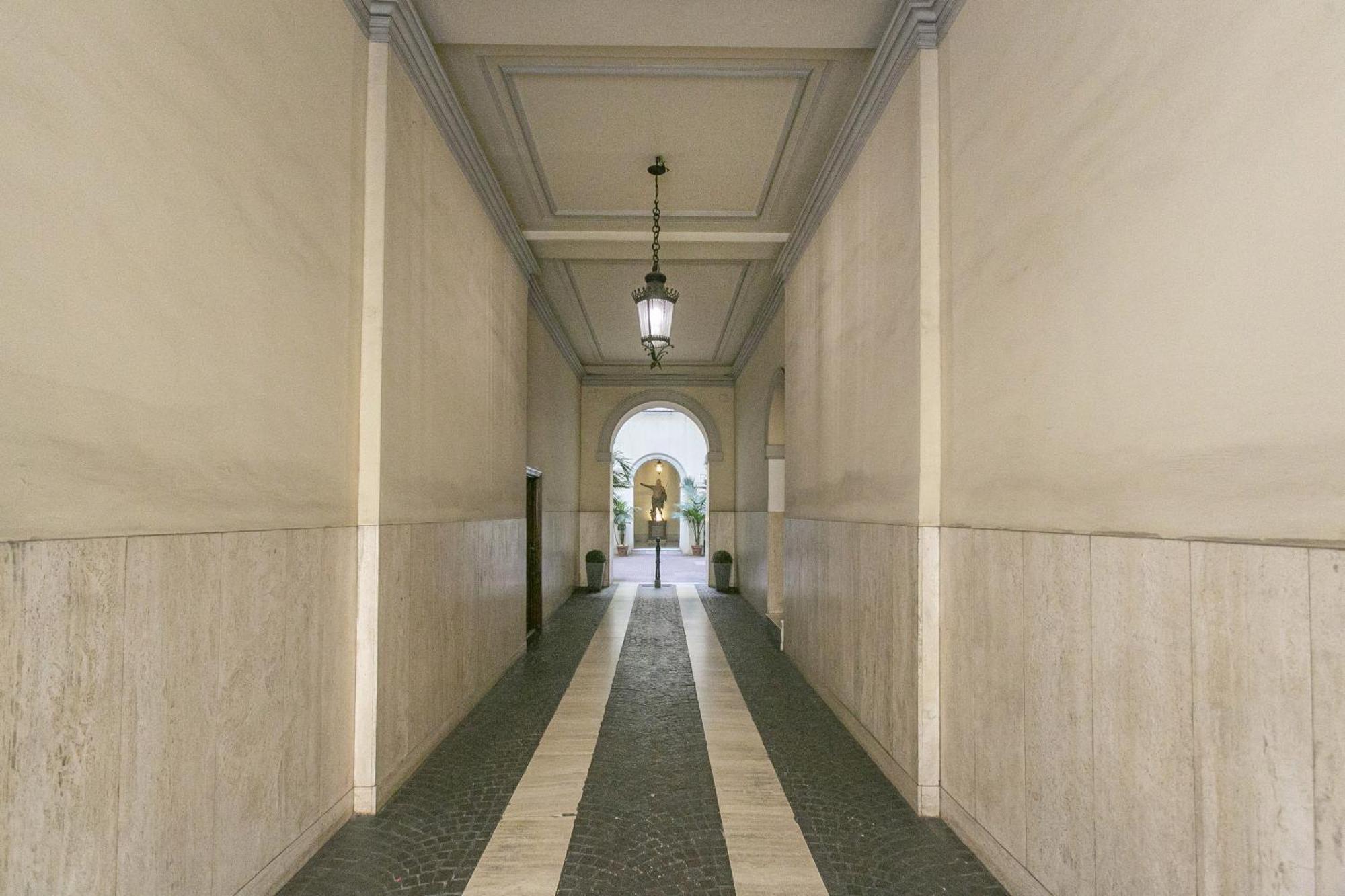 Attico Nel Cuore Di Roma Con Box Privato Per Auto מראה חיצוני תמונה
